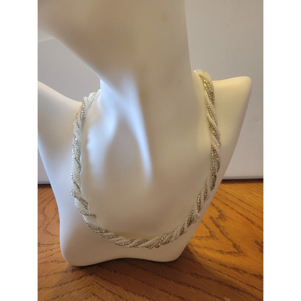 Lot of 4 Vtg Estate Necklace Black White Beaded Twisted Multi-Strand Jewelry - Picture 9 of 14